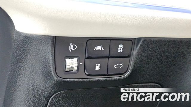 Hyundai Grandeur 2023 — photo 25