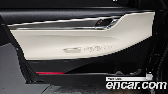 Hyundai Grandeur 2023 — photo 14