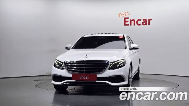 Mercedes-Benz E-Class 2019 — photo 3