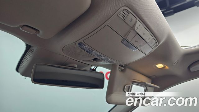 Mercedes-Benz E-Class 2019 — photo 20