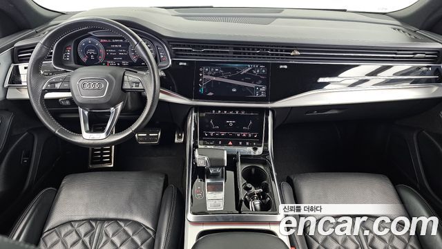 Audi Q8 2020 — photo 10