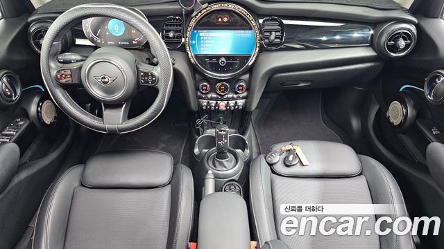Mini Cooper 2022 — photo 7