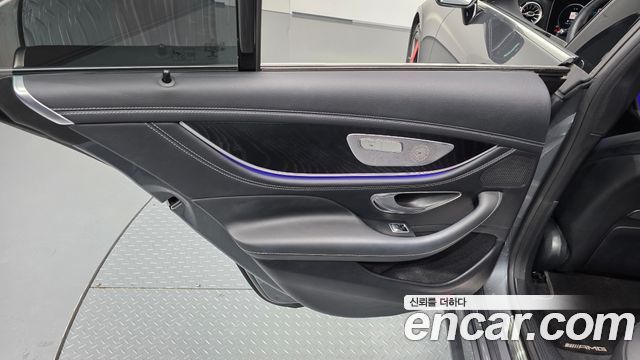 Mercedes-Benz CLS-Class 2022 — photo 15