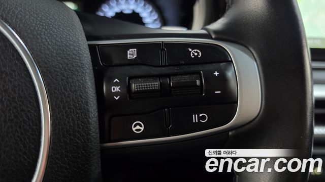 Kia K5 2022 — photo 22