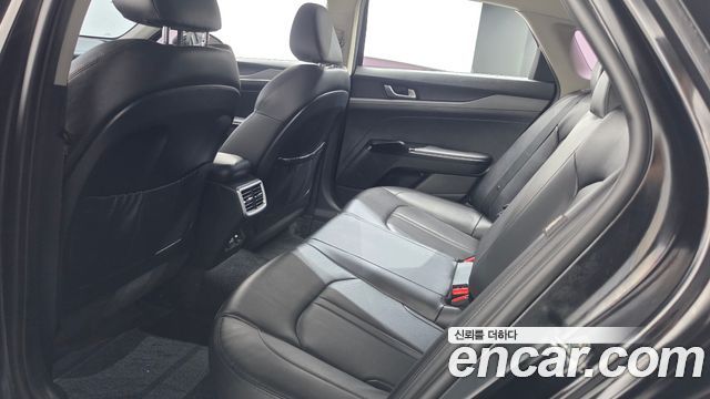 Kia K5 2022 — photo 25
