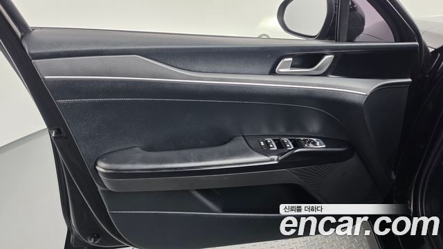 Kia K5 2022 — photo 14