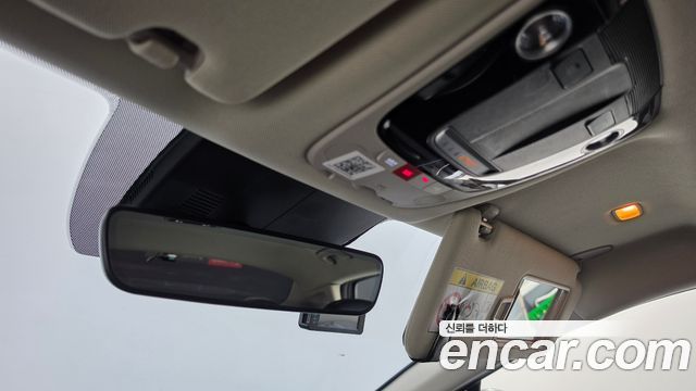 Kia K5 2022 — photo 28