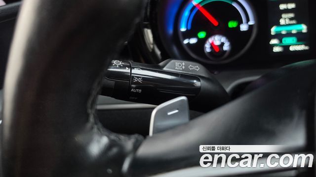 Kia K5 2022 — photo 30