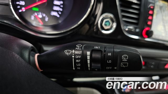 Kia Canival 2016 — photo 29