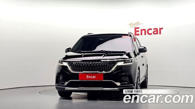 Kia Canival 2023 — photo 3