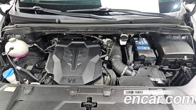 Kia Canival 2023 — photo 6