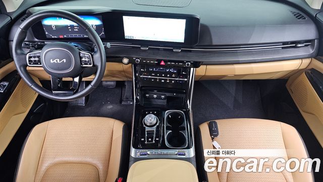 Kia Canival 2023 — photo 10