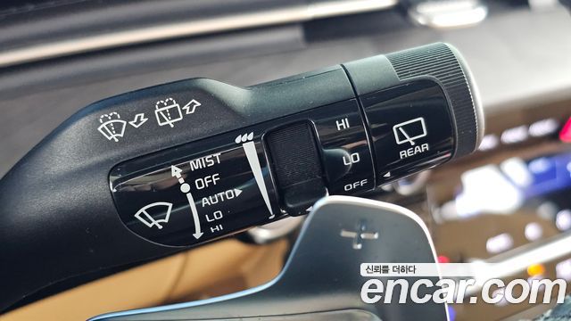 Kia Canival 2023 — photo 27