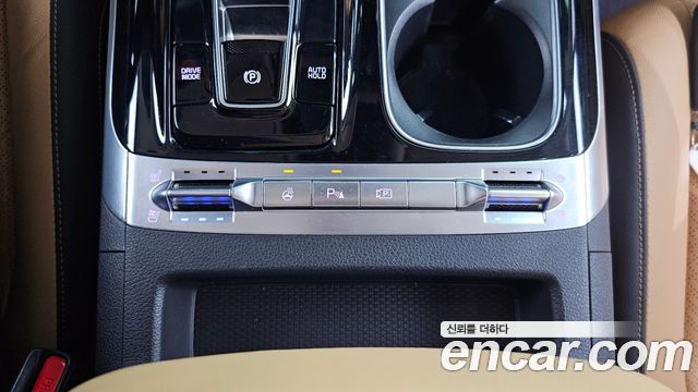 Kia Canival 2023 — photo 34