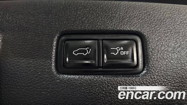 Kia Canival 2023 — photo 37