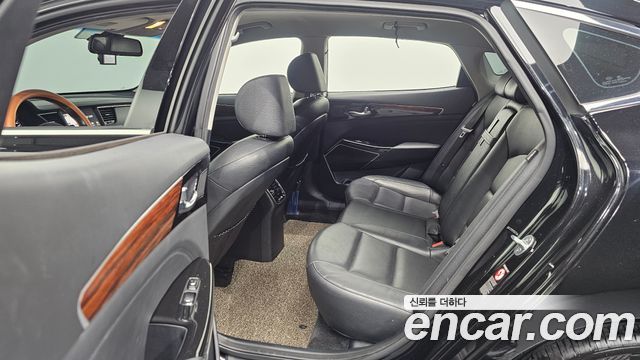 Kia K7 2016 — photo 18