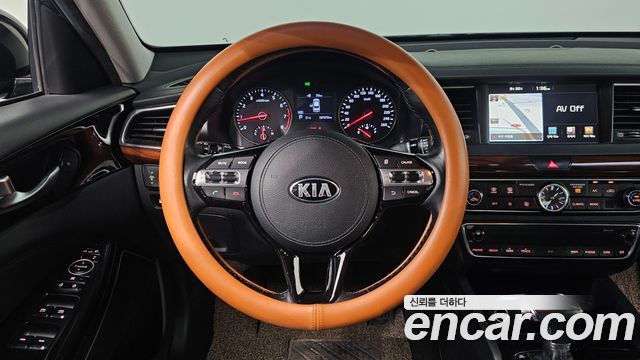 Kia K7 2016 — photo 19