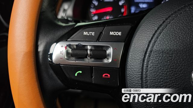 Kia K7 2016 — photo 23