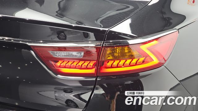 Kia K7 2016 — photo 9