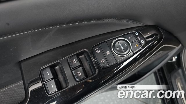 Kia K7 2016 — photo 30