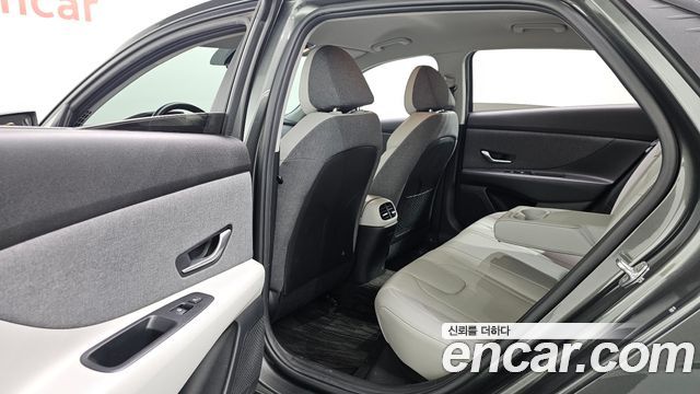 Hyundai AVANTE 2021 — photo 18