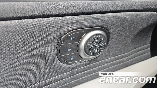 Hyundai AVANTE 2021 — photo 24