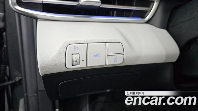 Hyundai AVANTE 2021 — photo 25