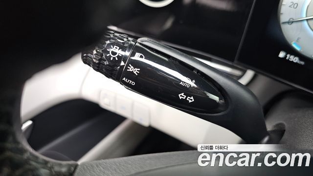 Hyundai AVANTE 2021 — photo 26