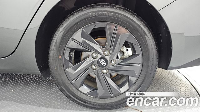Hyundai AVANTE 2021 — photo 7