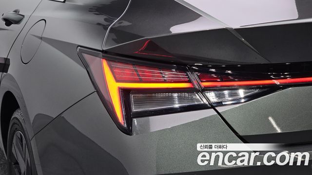 Hyundai AVANTE 2021 — photo 9