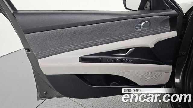 Hyundai AVANTE 2021 — photo 14