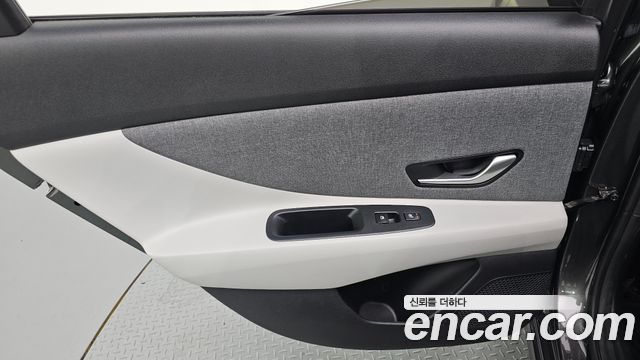 Hyundai AVANTE 2021 — photo 15