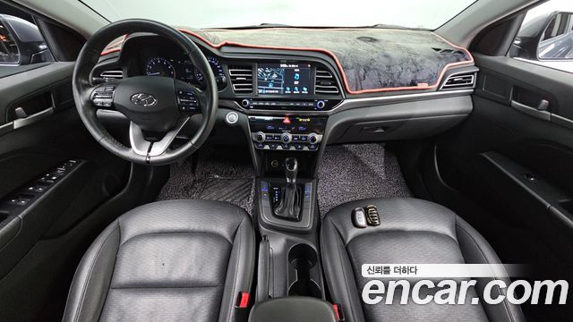 Hyundai AVANTE 2019 — photo 10