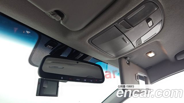 Hyundai AVANTE 2019 — photo 25