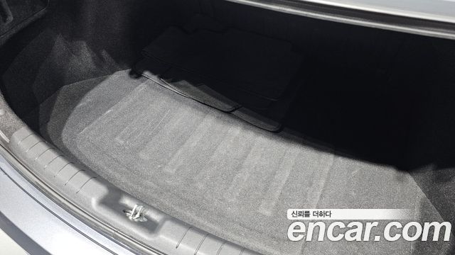 Hyundai AVANTE 2019 — photo 26