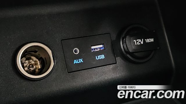Hyundai AVANTE 2019 — photo 30