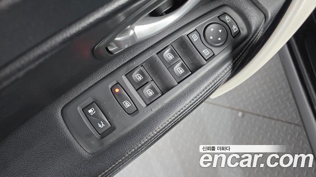Renault Korea SM5  2013 — photo 11