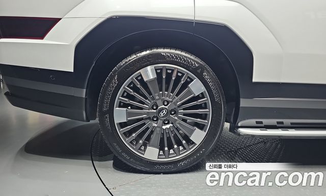 Hyundai Santafe 2025 — photo 5