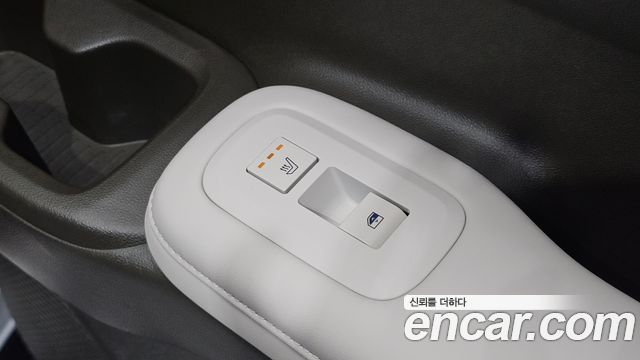 Hyundai Santafe 2025 — photo 23