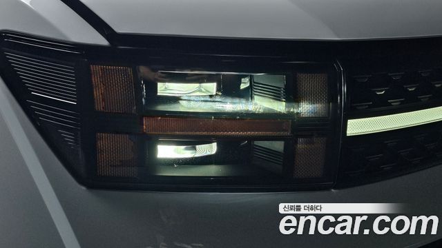 Hyundai Santafe 2025 — photo 8