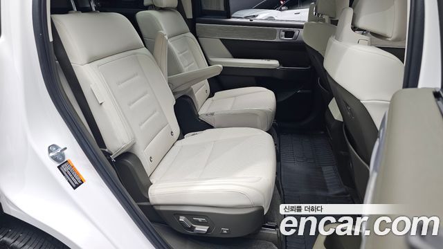Hyundai Santafe 2025 — photo 28