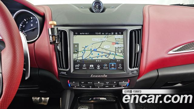 Maserati Levante 2018 — photo 19