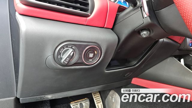 Maserati Levante 2018 — photo 22