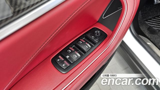 Maserati Levante 2018 — photo 29