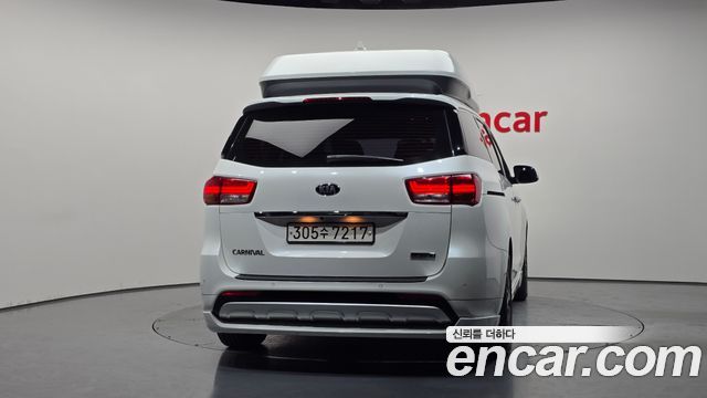 Kia Canival 2018 — photo 4