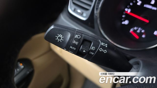 Kia Canival 2018 — photo 23