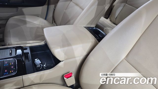 Kia Canival 2018 — photo 31