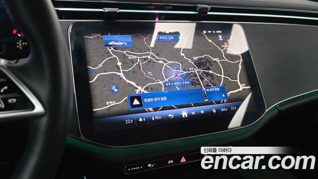 Mercedes-Benz E-Class 2025 — photo 13