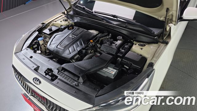 Kia K7 2016 — photo 6