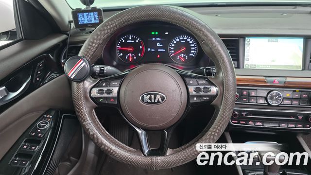Kia K7 2016 — photo 13